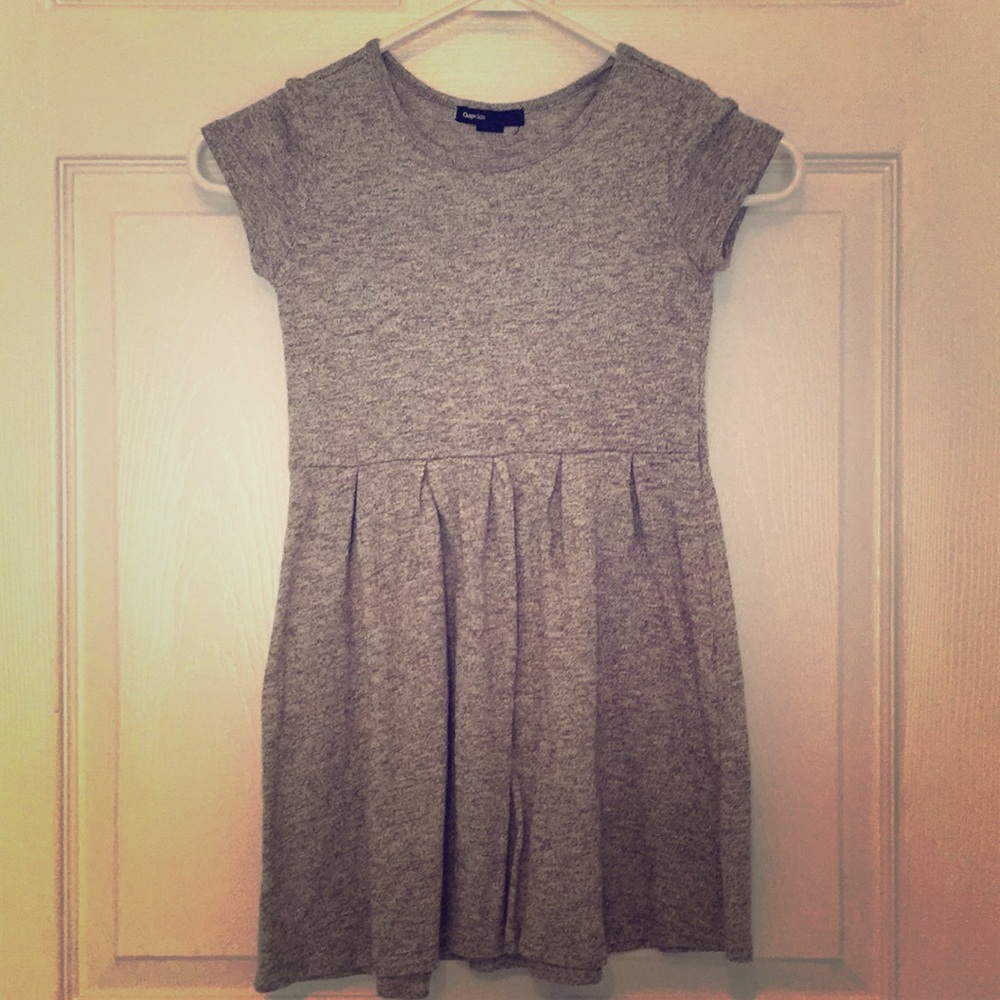 2 Girl’s dresses Gap/Old navy